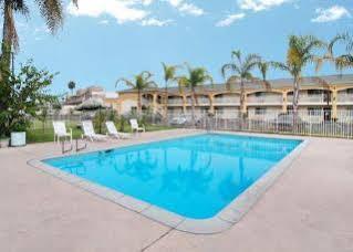 Motel 6 Garden Grove Exterior photo